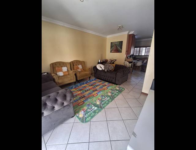 2 BEDROOM APARTMENT FOR SALE IN HEATHERVIEW